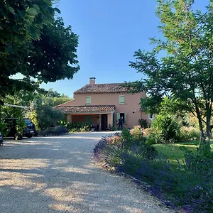 D'hotes Le Cedre Bed & Breakfast